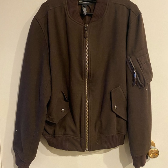 Club Monaco - Picture 3 of 3